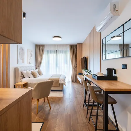 Centro - Modern In Center *
